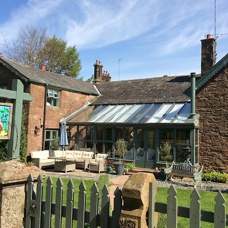 Millwood Lodge Barrow-in-Furness Exterior foto